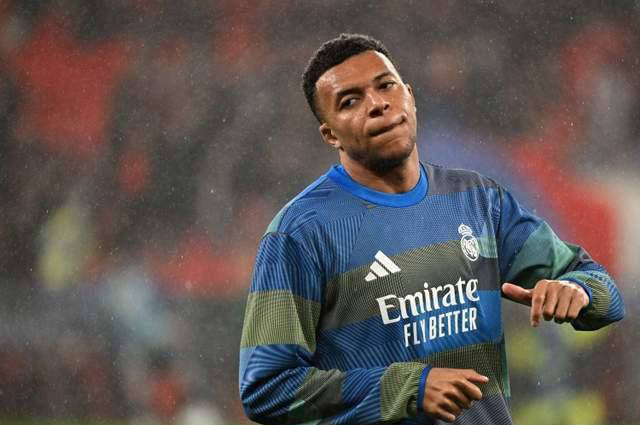 一日西甲最新动态：姆巴佩言语挑衅引发争议，巴萨承诺给予弗里克续约机会